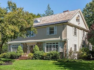 27 Evelyn Rd, Newton, MA 02468