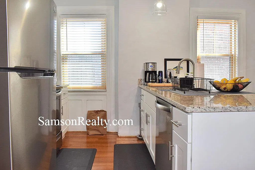 2 bed, $2,850 — Photo 4