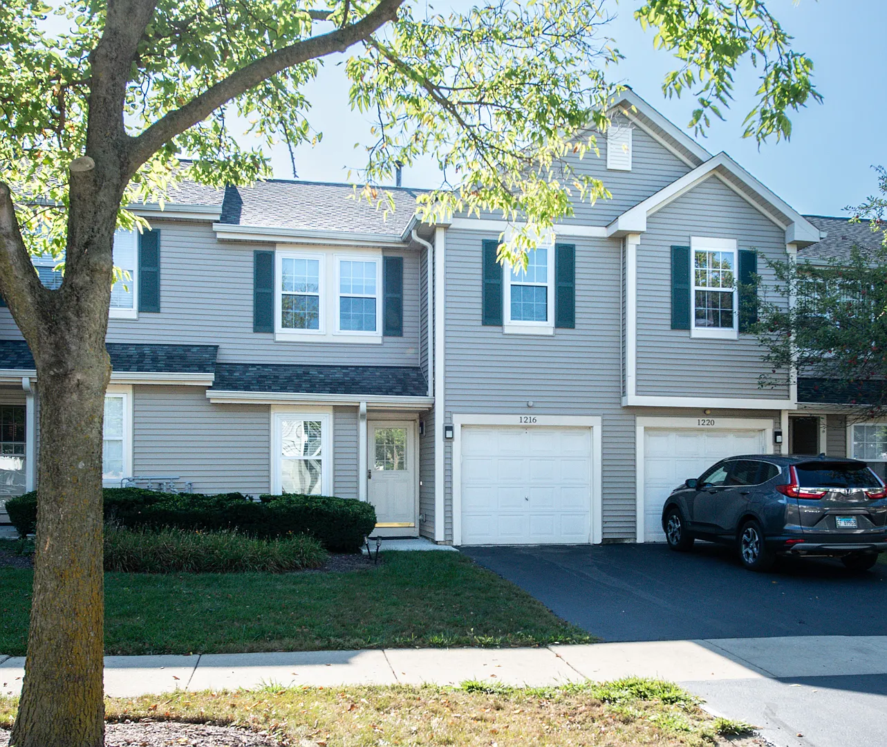 2 bed, 2.5 bath, 1288 sqft, $2,350 — Photo 1