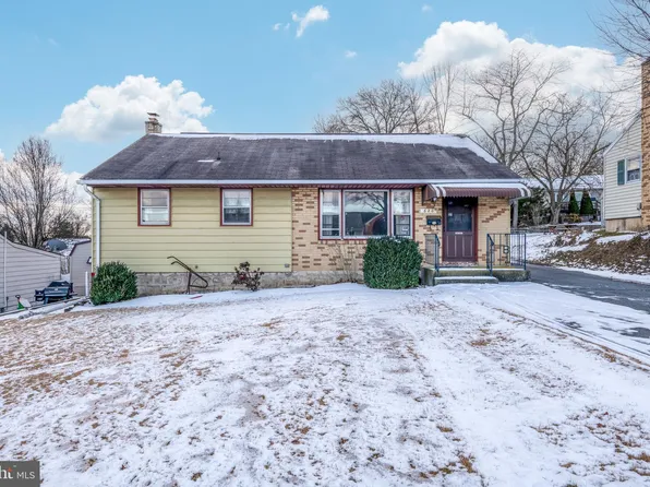 620 N Mount Joy St, Elizabethtown, PA 17022