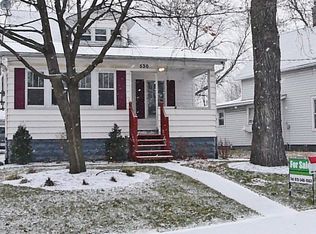 530 E Division St, Lockport, IL 60441