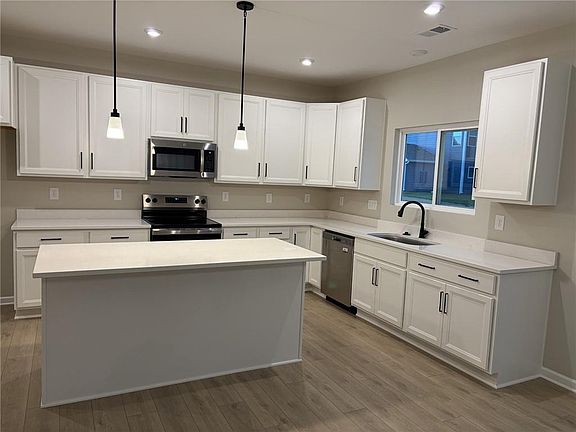 2nd image of 119 Tugaloo Cir SE