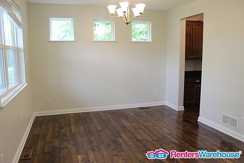3rd image of 6045 Archer Ln N