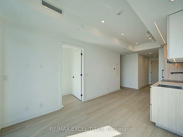 699 Sheppard Ave E #1115 — Photo 27