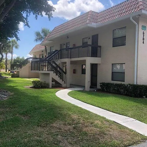6772 Palmetto Cir S #102 — Photo 1