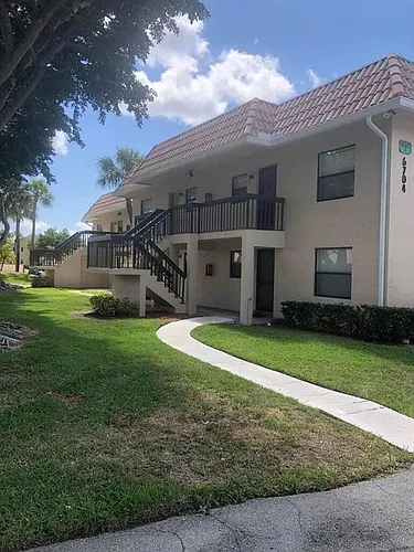 6772 Palmetto Cir S #102 Photo 1