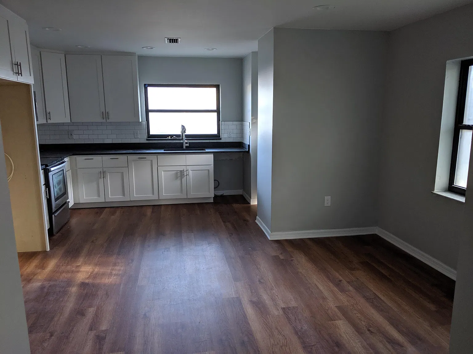3 bed, 1568 sqft, $3,200 — Photo 2