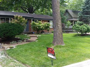 9408 Litzsinger Rd, Saint Louis, MO 63144