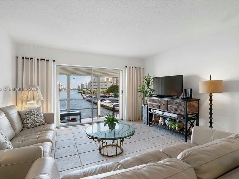 2600 Diana Dr #311 — Photo 22