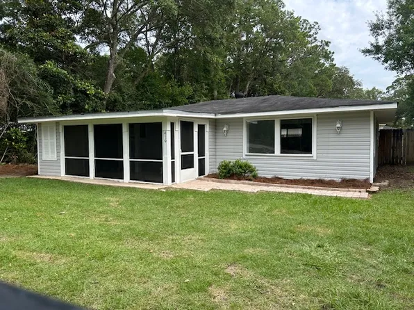 419 E Canal Dr, Gulf Shores, AL 36542
