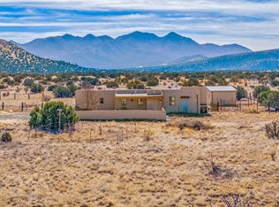 233 Old Windmill Rd, Cerrillos, NM 87010