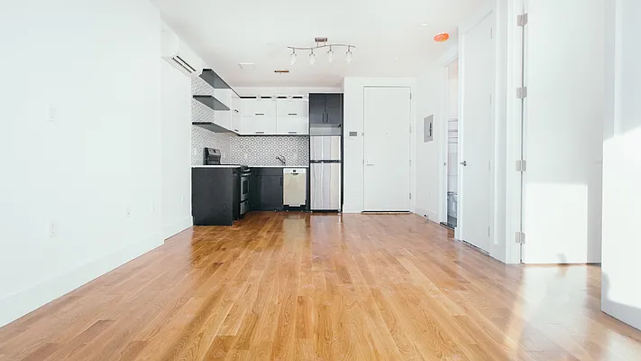 Rented by Nooklyn NYC LLC | media 25
