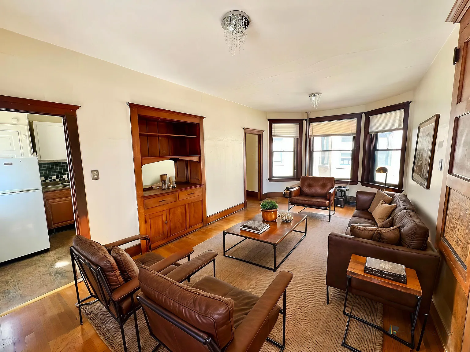 Logan Court Apartments — Photo 2