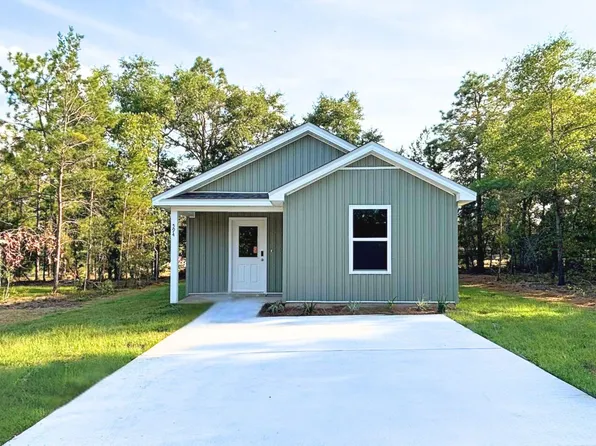 594 Tiger Lily Ln, Defuniak Springs, FL 32433