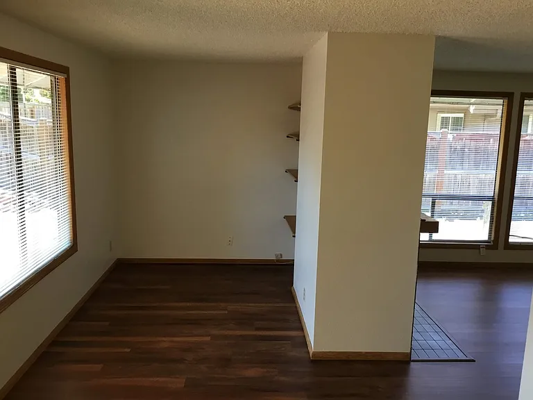 1740 Balboa St — Photo 10