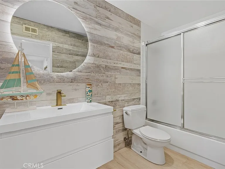 20 Sand Point — Photo 36