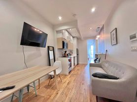 879 Cypress Ave
