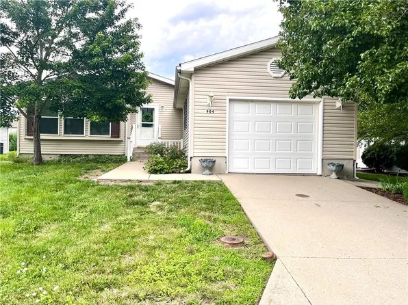 904 NE Cherry Ct, Oak Grove, MO 64075