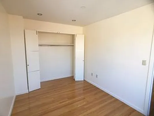 Rented by Kinyu Realty | media 14