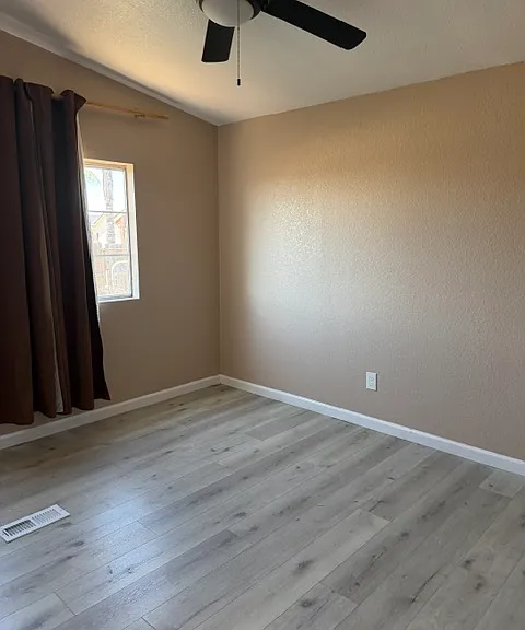 3430 E Redwood Rd — Photo 4