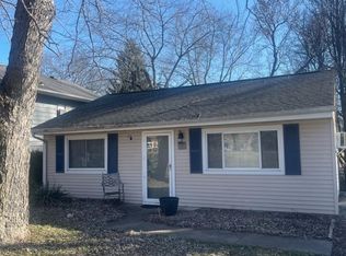 9618 Holy Cross Rd, Fairview Heights, IL 62208