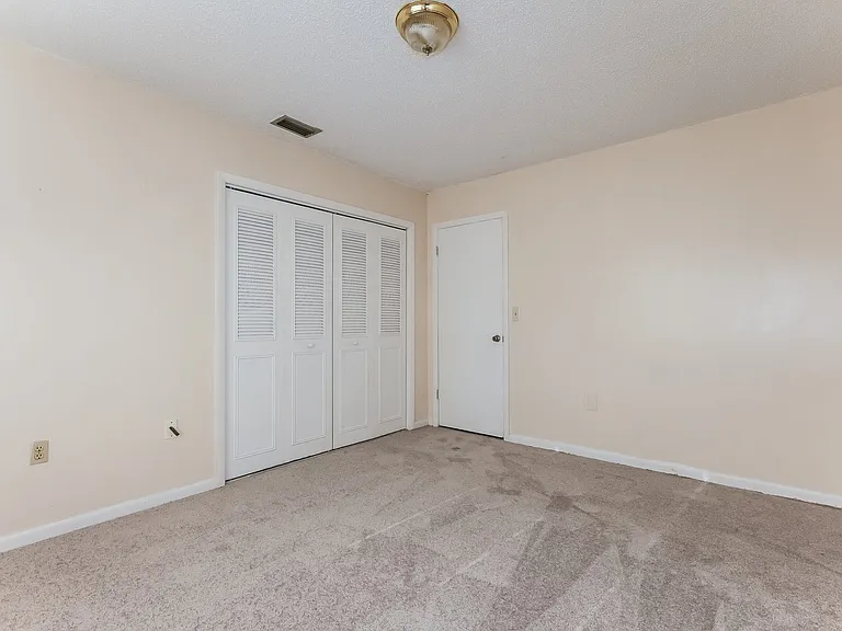 620 Emerald Ave #1 — Photo 19