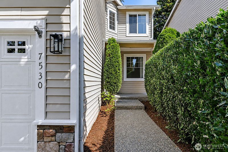 3rd image of 7530 NE 204th Place