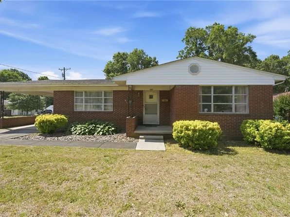 333 Moser St, Graham, NC 27253