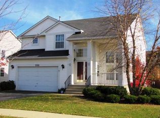 2160 Skylane Dr, Naperville, IL