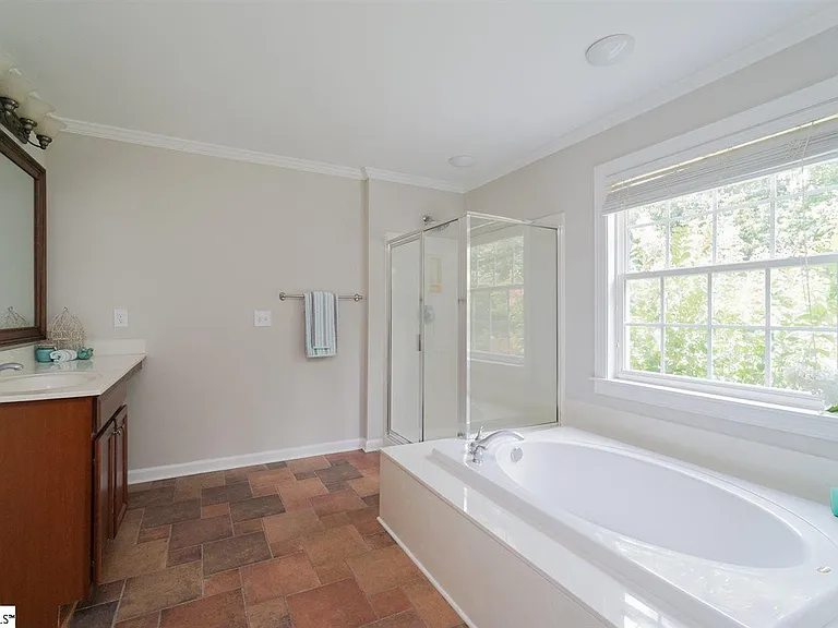 208 Woodland Creek Way — Photo 15