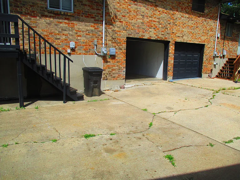 4940 Powell Ave #4940 — Photo 9