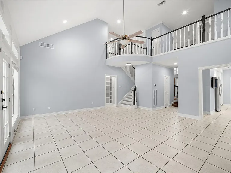 3622 Springhill Ln — Photo 16