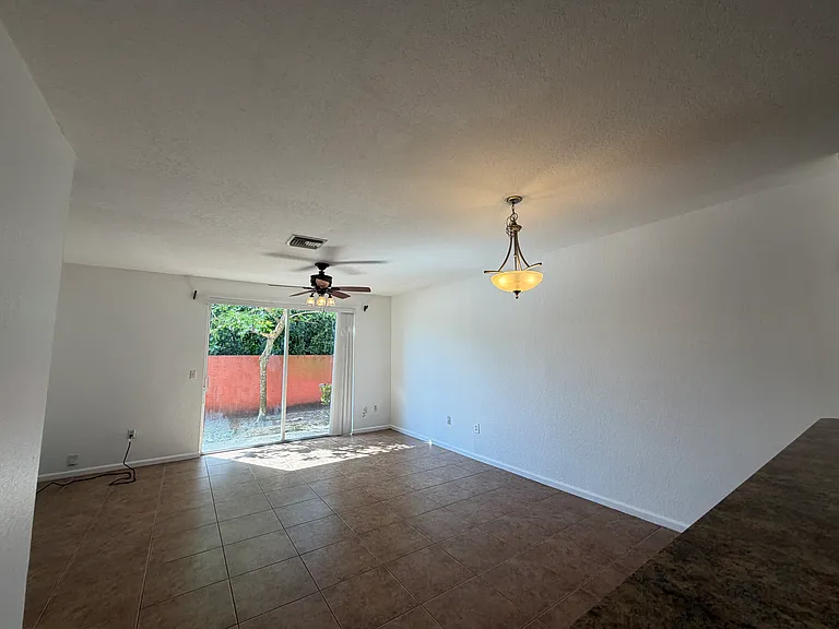 6351 Landings Way — Photo 16