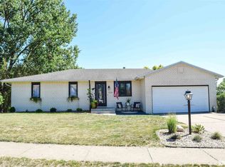 1926 Highwood Ave, Pekin, IL