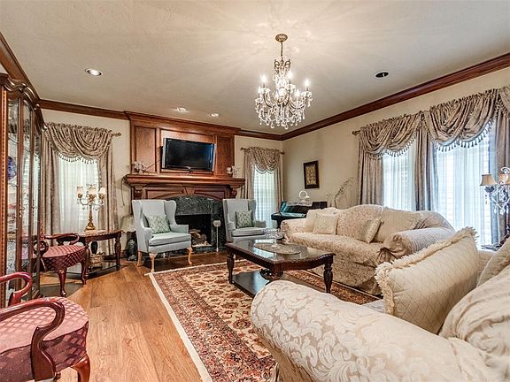 5th image of 2108 Dansmere Ave