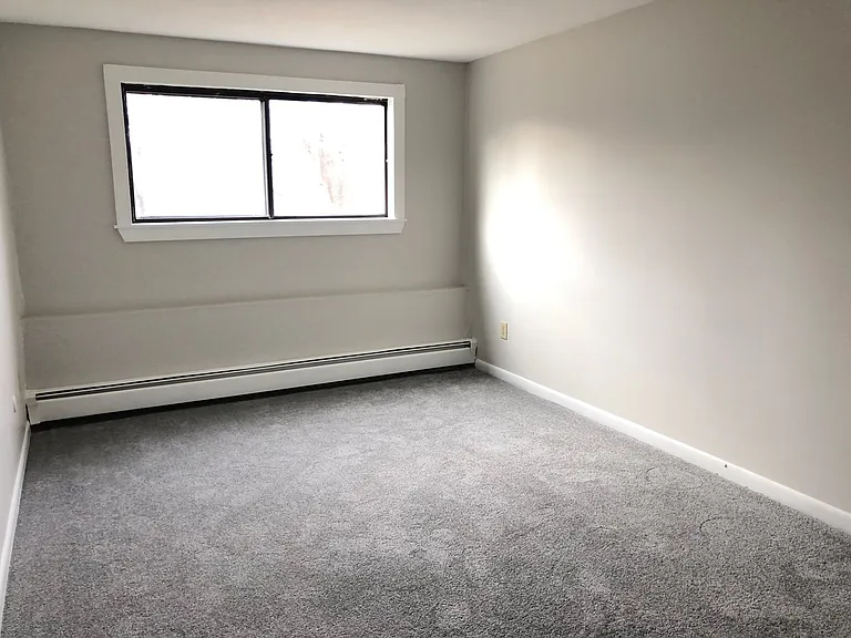 42 Oakland Ave — Photo 6