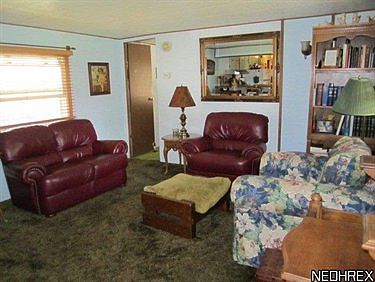 5th image of 32685 Wooddale Dr