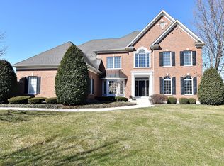 3N956 Walt Whitman Rd, St Charles, IL 60175