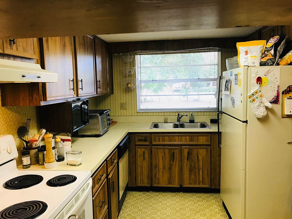 2nd image of 26411 Biltmore St