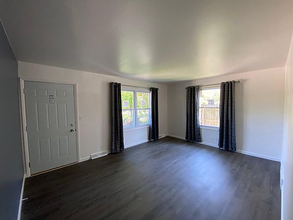 2nd image of 3651 Kalamazoo Ave SE