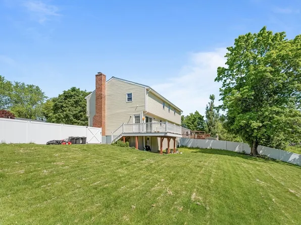 15 Old Farm Rd, Spencer, MA 01562