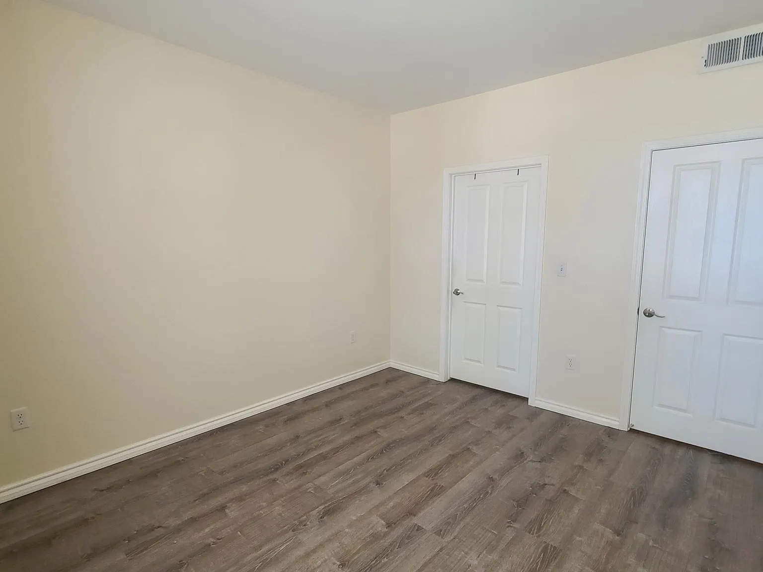 3901 Lick Mill Blvd — Photo 3
