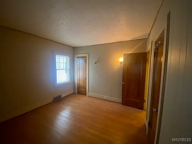 27 Henley Rd #LOWER — Photo 14