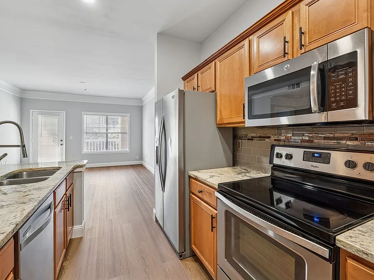 2700 Pine Tree Rd NE #1115 — Photo 10