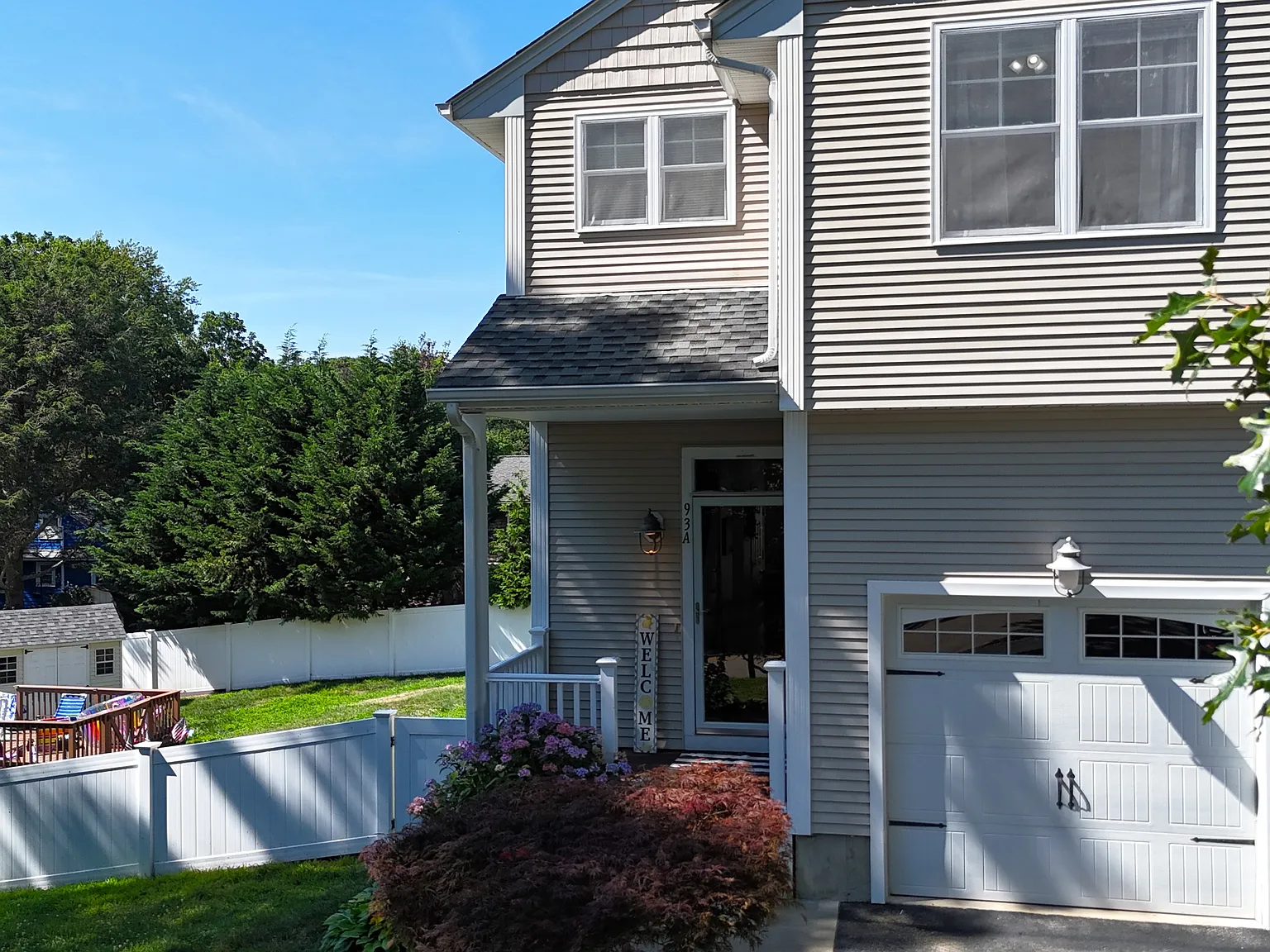 3 bed, 1850 sqft, $2,700 — Photo 2