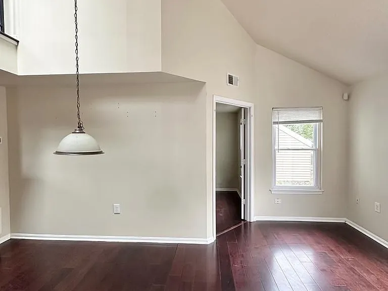 4327 Pembrook Village Dr — Photo 3
