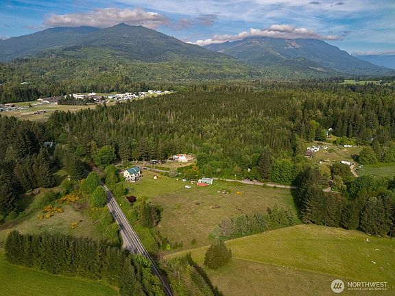 4th image of 8120 Gordon Road