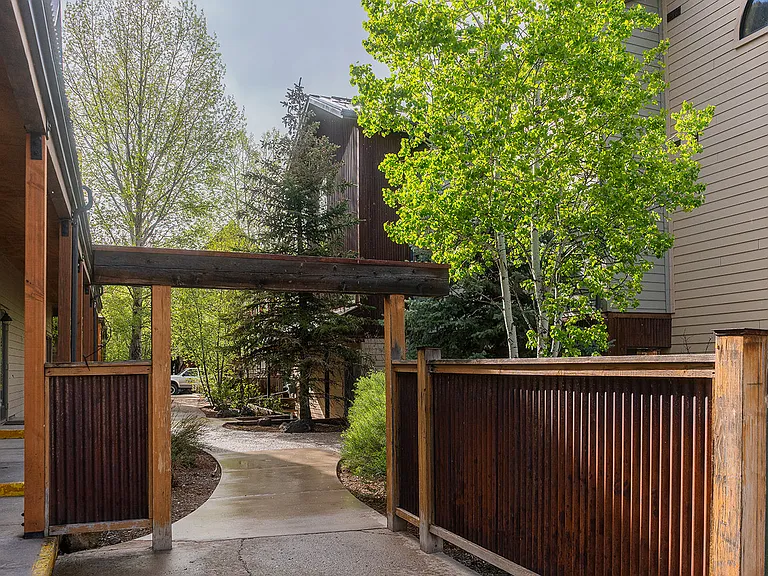 280 Mahoney Dr #2-ID1309436P — Photo 17