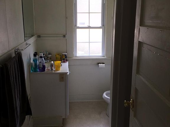 5th image of 1100 E Atwater Ave