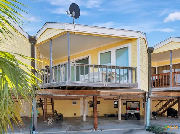 106 Alligator Head Ln, Port O Connor, TX 77982